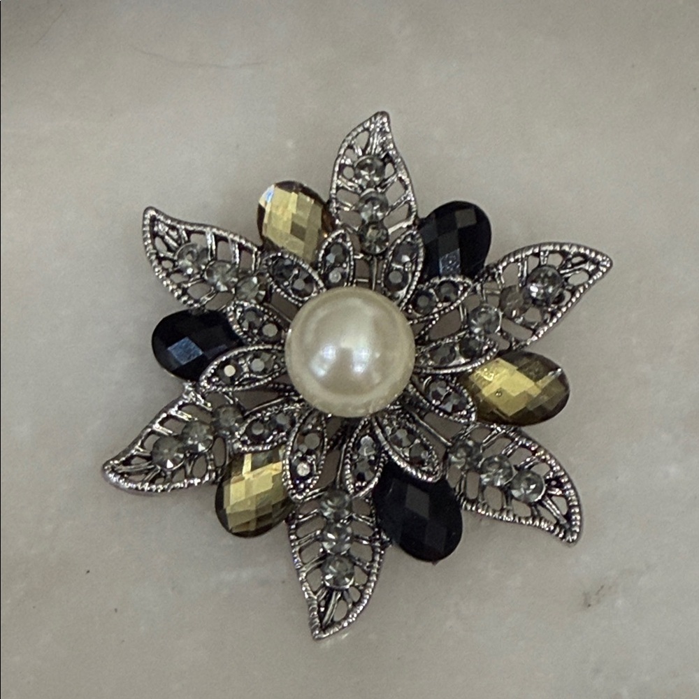 Premier Designs Pearls Night Out Brooch Rhodium Crystal Slide Pendant